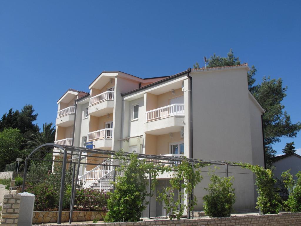 Apartments Mia Stari Grad  Exterior foto