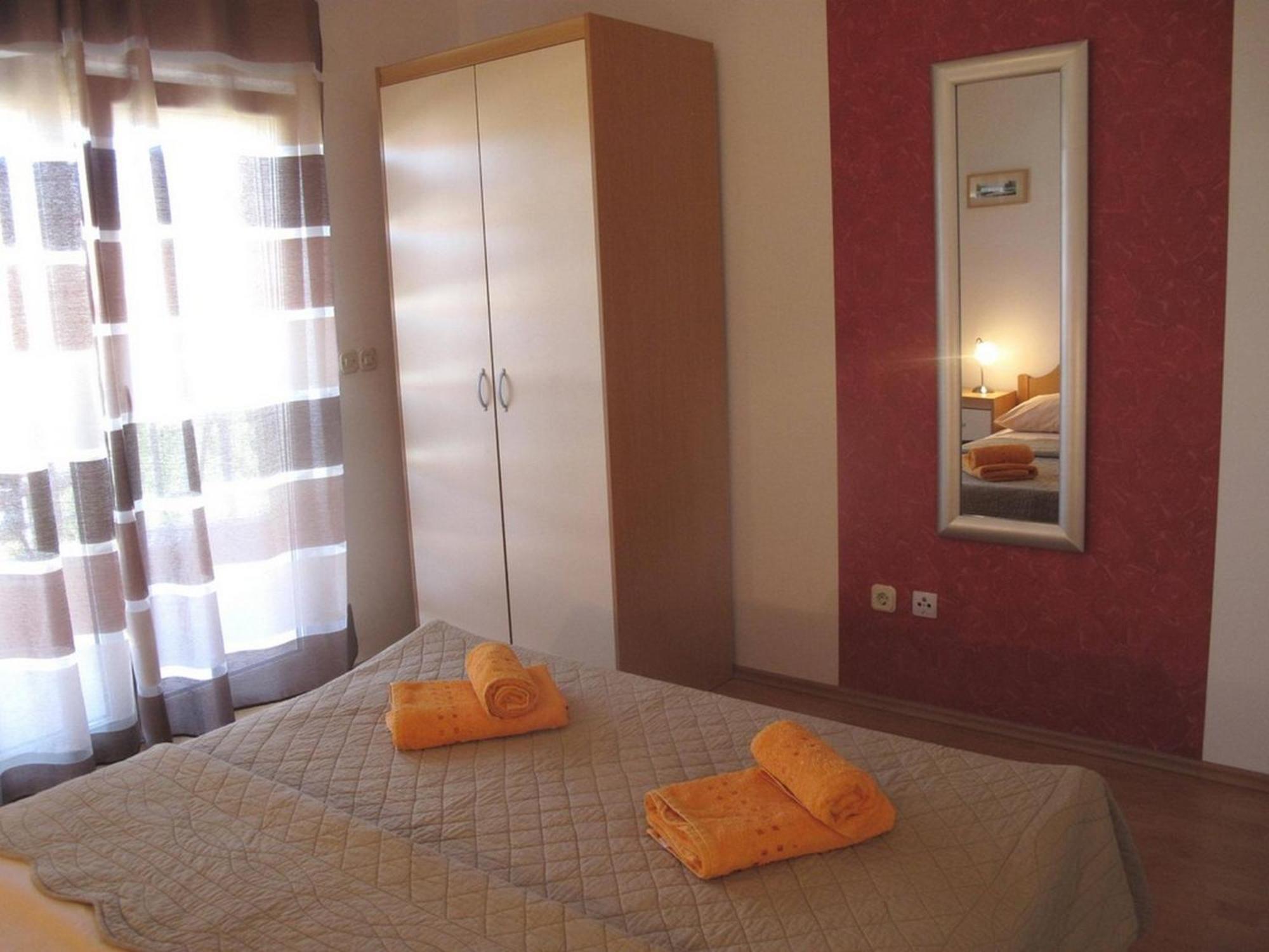 Apartments Mia Stari Grad  Cameră foto